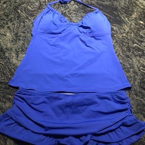 Kenneth Cole tankini/skirted bikini purple size M